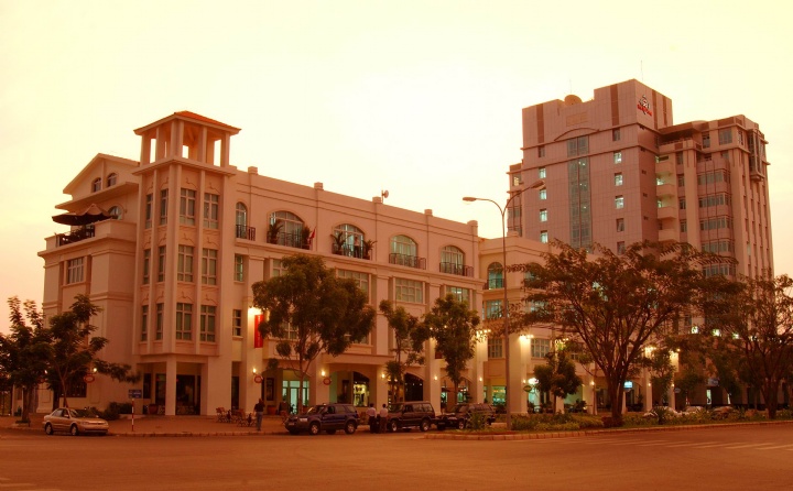 Broadway Office Building 2 - Tòa nhà phức hợp văn phòng - TTTM cho thuê tại quận 7, TPHCM 2
